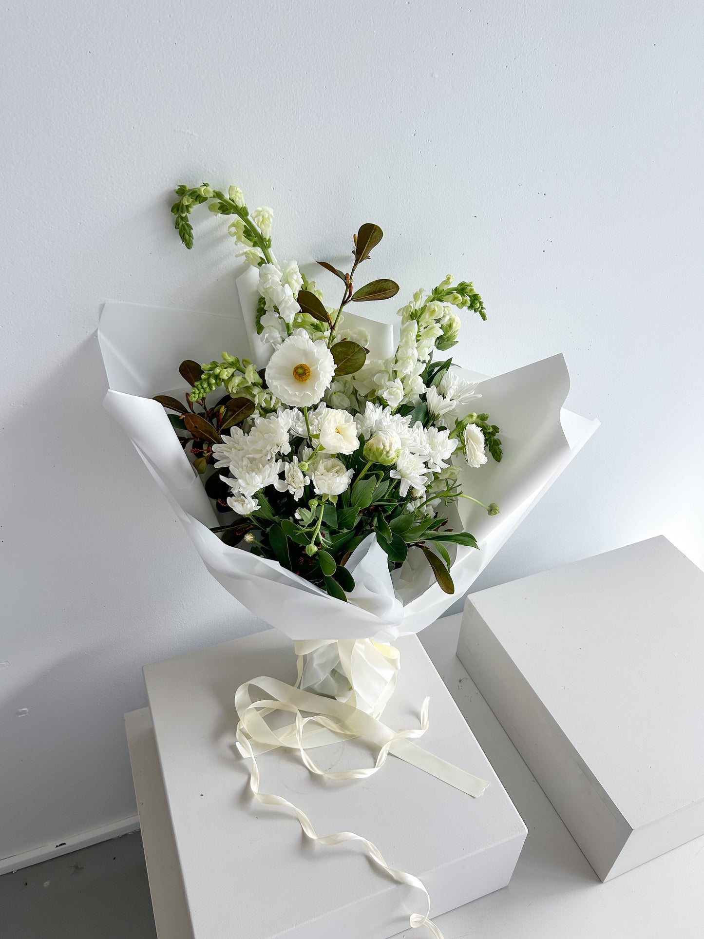 Neutral Bouquet